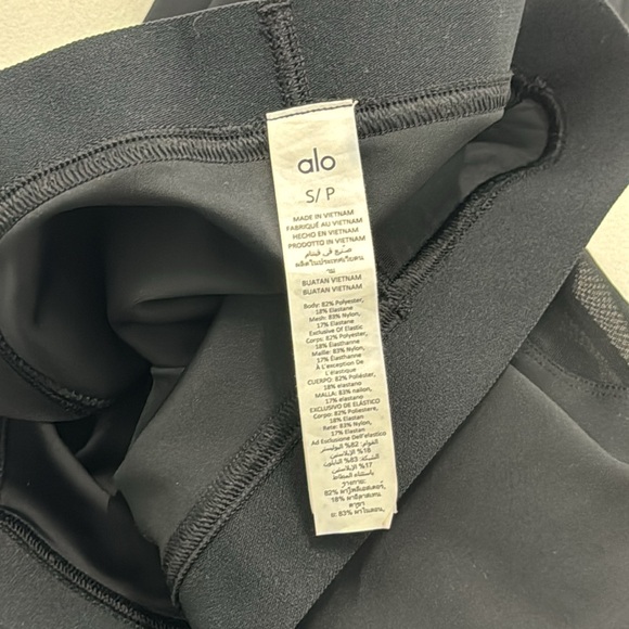 Alo Yoga High Waisted Leggings with Mesh Side Panel - Small P - Picture 6 of 12